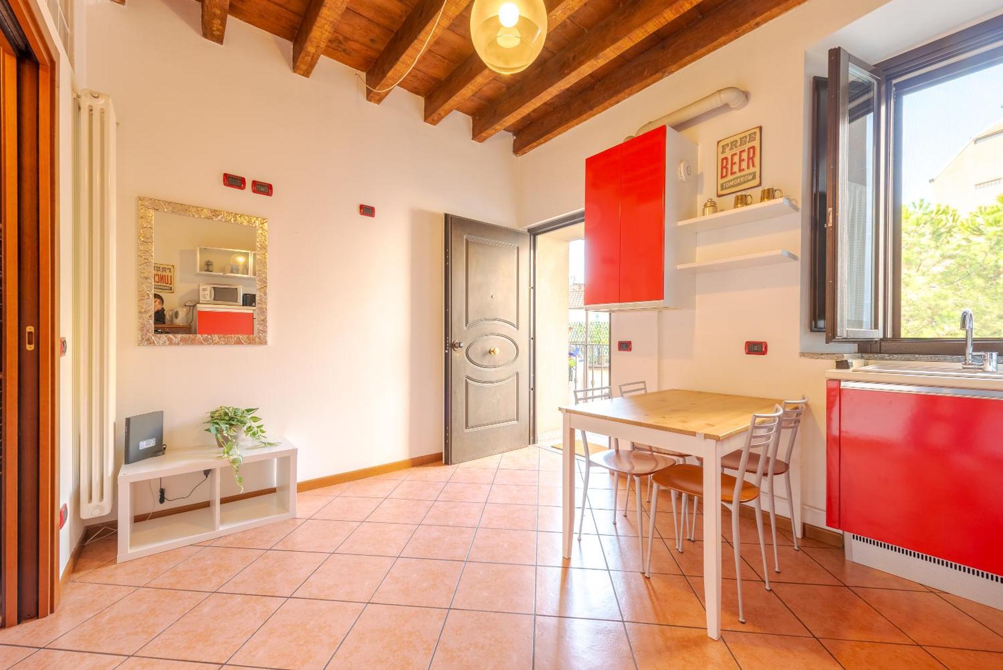 Guest Planet - Rosso Milano Apartment - Navigli Area Ngoại thất bức ảnh