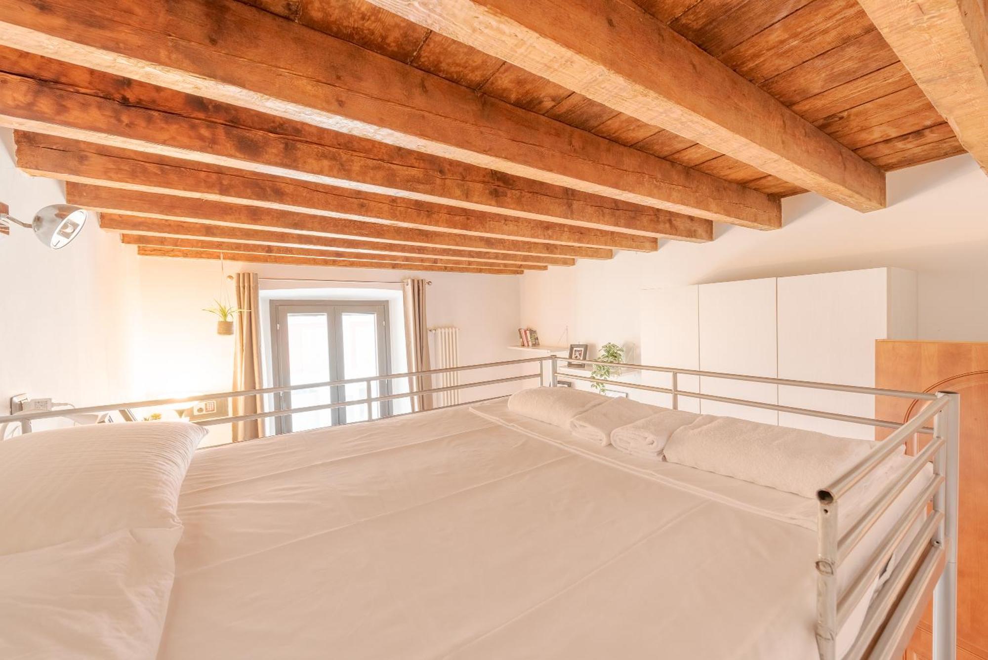 Guest Planet - Rosso Milano Apartment - Navigli Area Ngoại thất bức ảnh